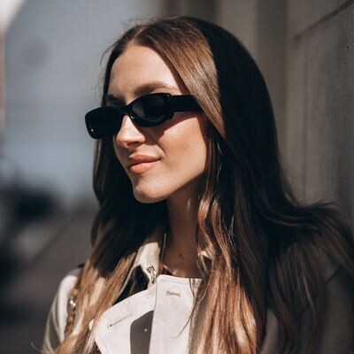 Kadınlar için Güneş Gözlüğü Seçimi: Stil ve Sağlık